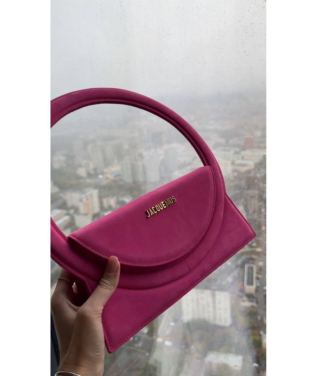 JACQUEMUS Розовая замшевая сумка с короткими ручками, фото 4