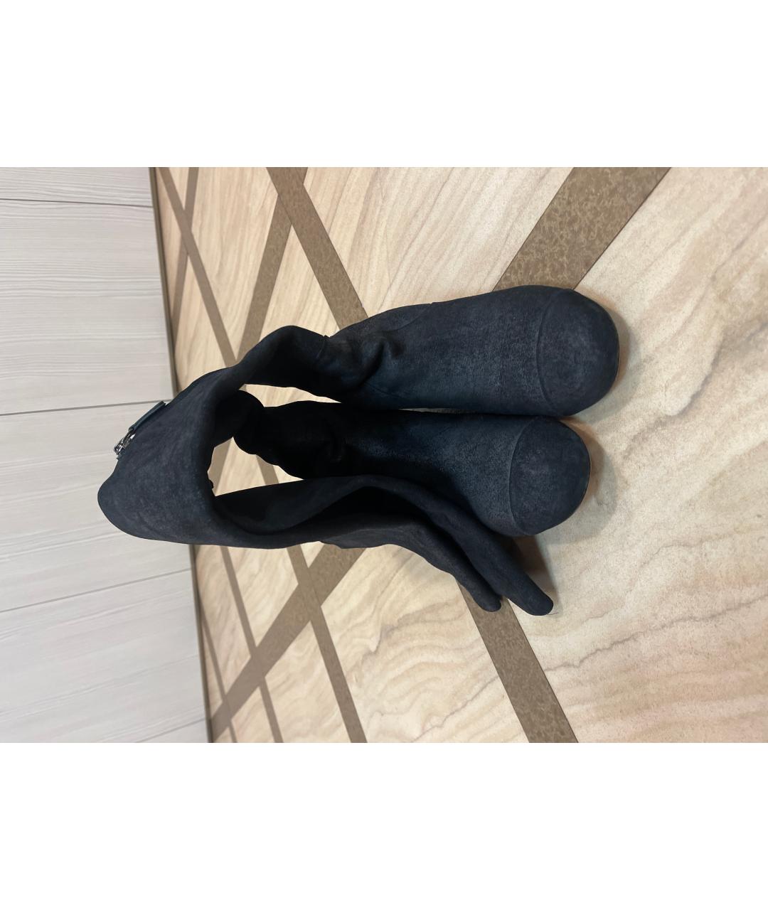 CHANEL PRE-OWNED Черные замшевые свадебные туфли на среднем каблуке, фото 2