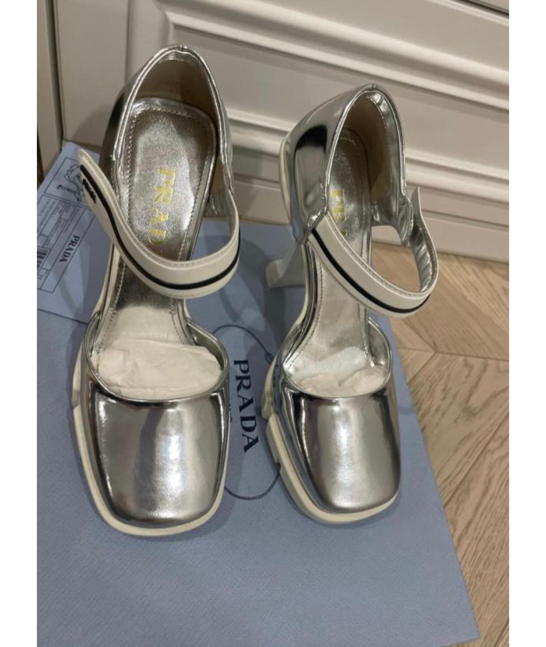 PRADA Серебряные кожаные босоножки, фото 2