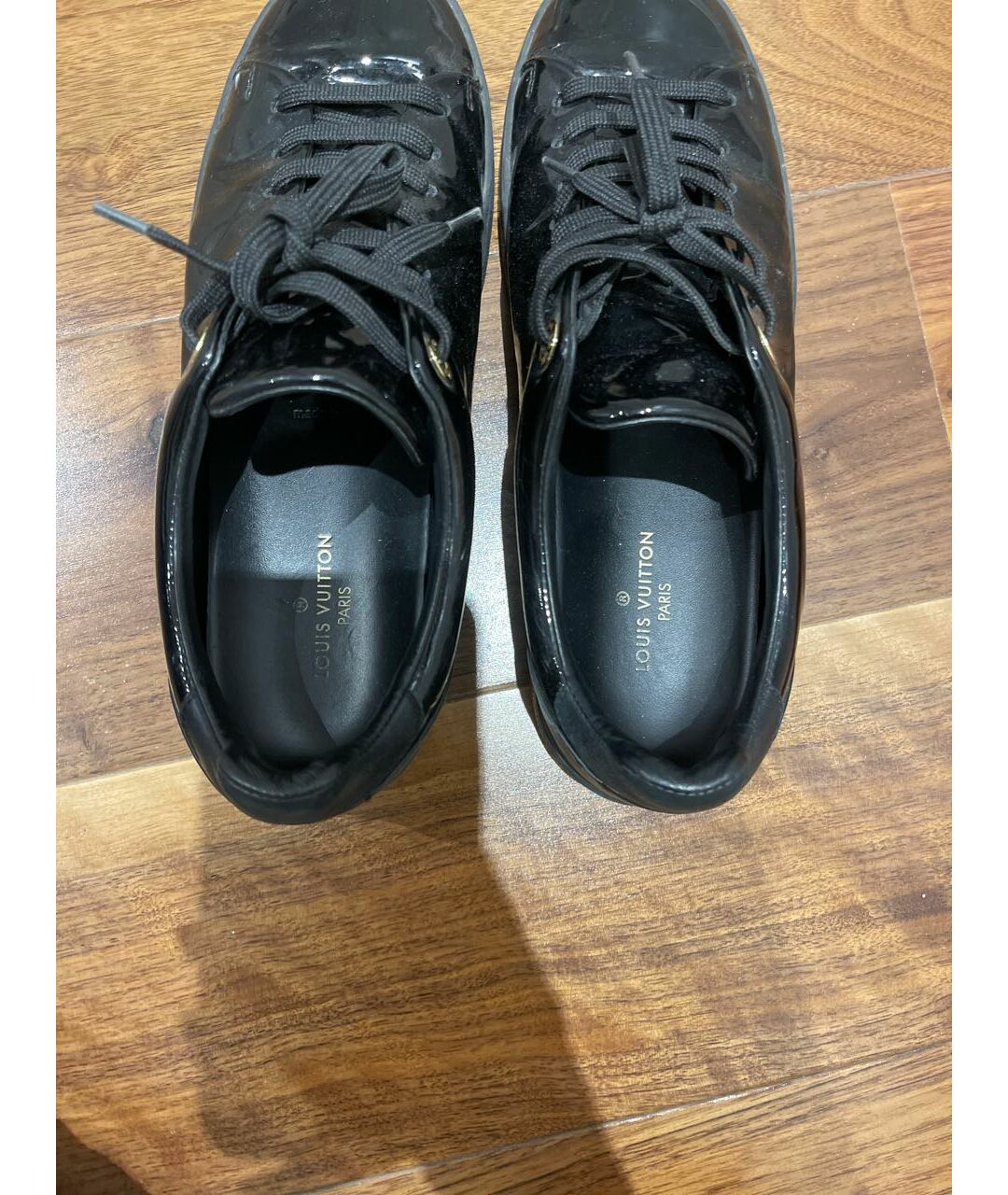 LOUIS VUITTON PRE-OWNED Черные кроссовки из лакированной кожи, фото 3