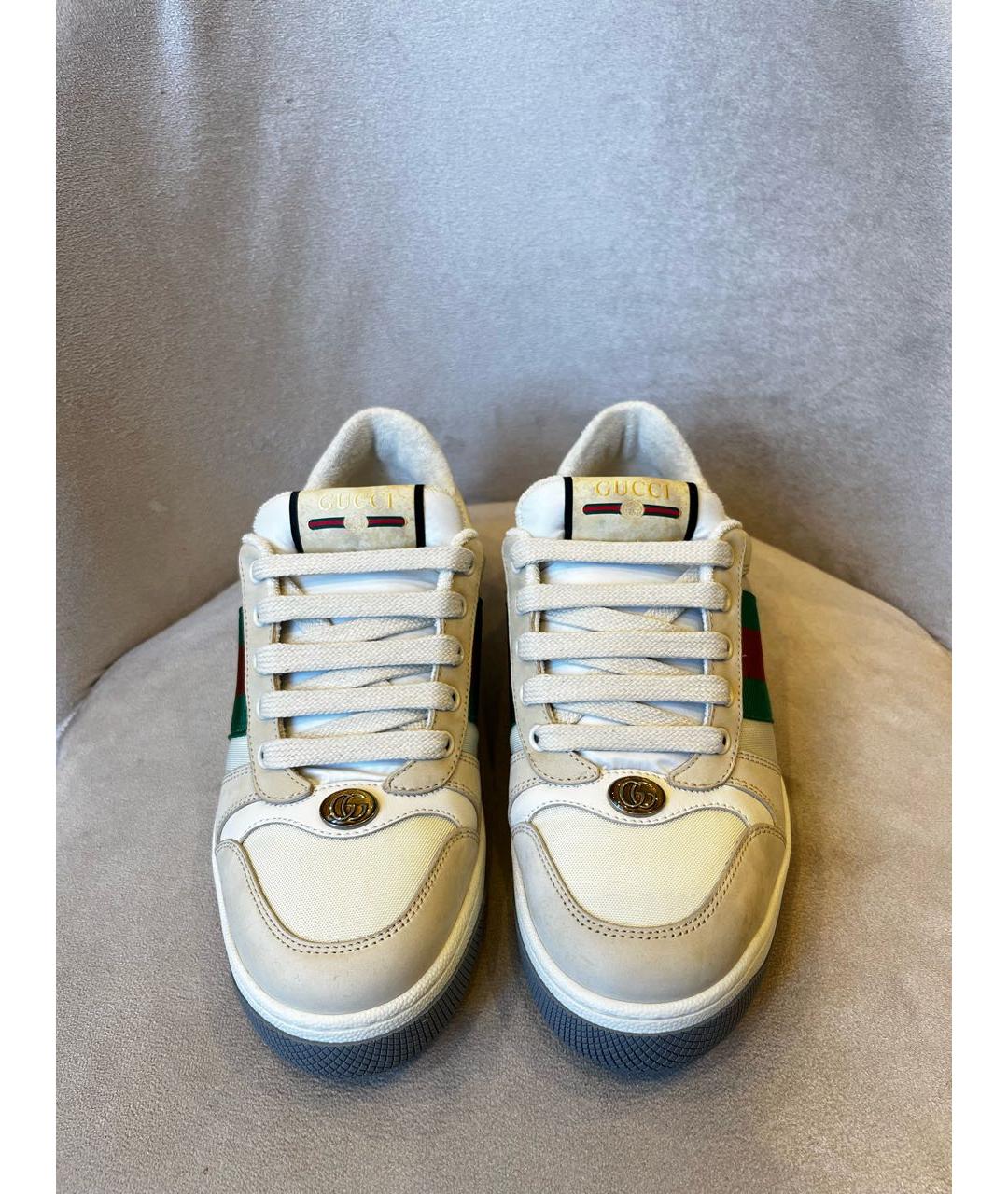 GUCCI Бежевые кожаные низкие кроссовки / кеды, фото 2
