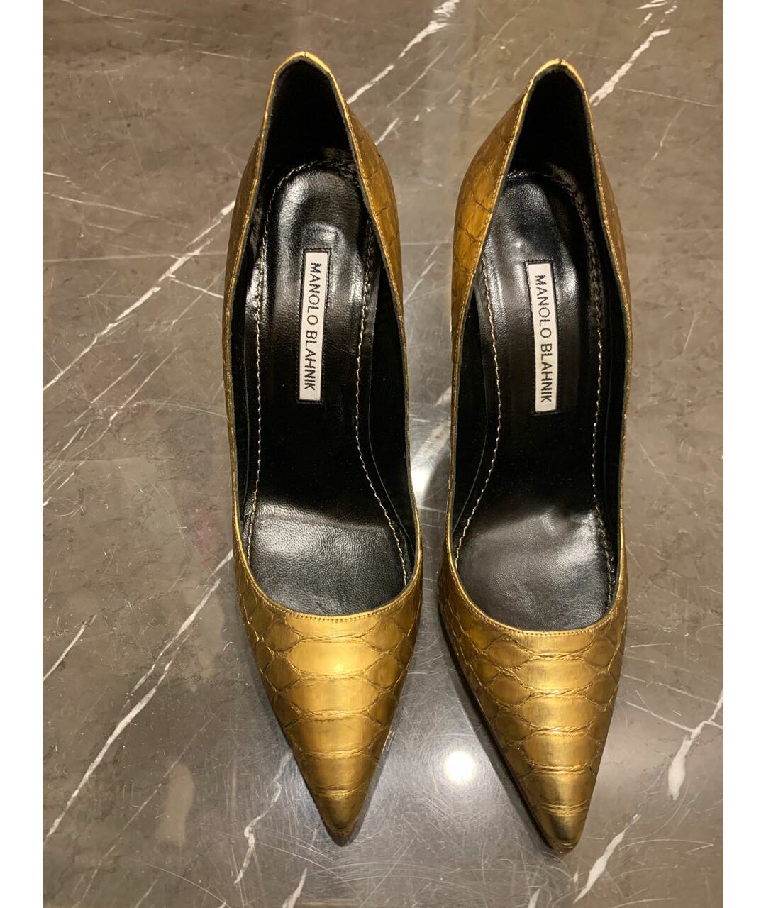 MANOLO BLAHNIK Золотые кожаные туфли, фото 8