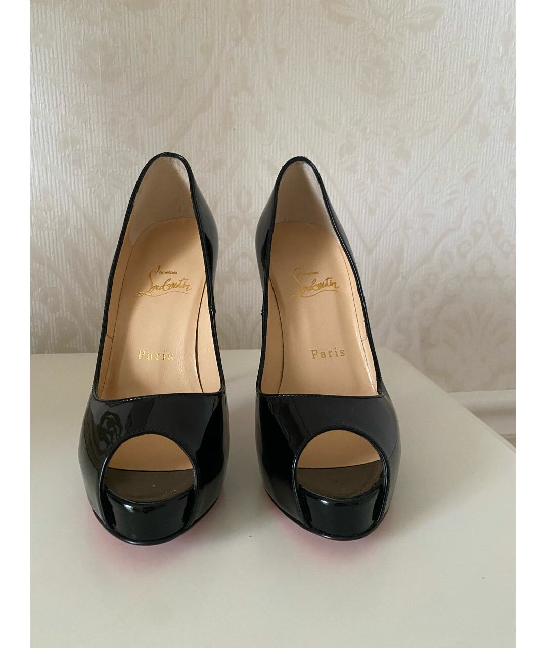 CHRISTIAN LOUBOUTIN Черные туфли из лакированной кожи, фото 2