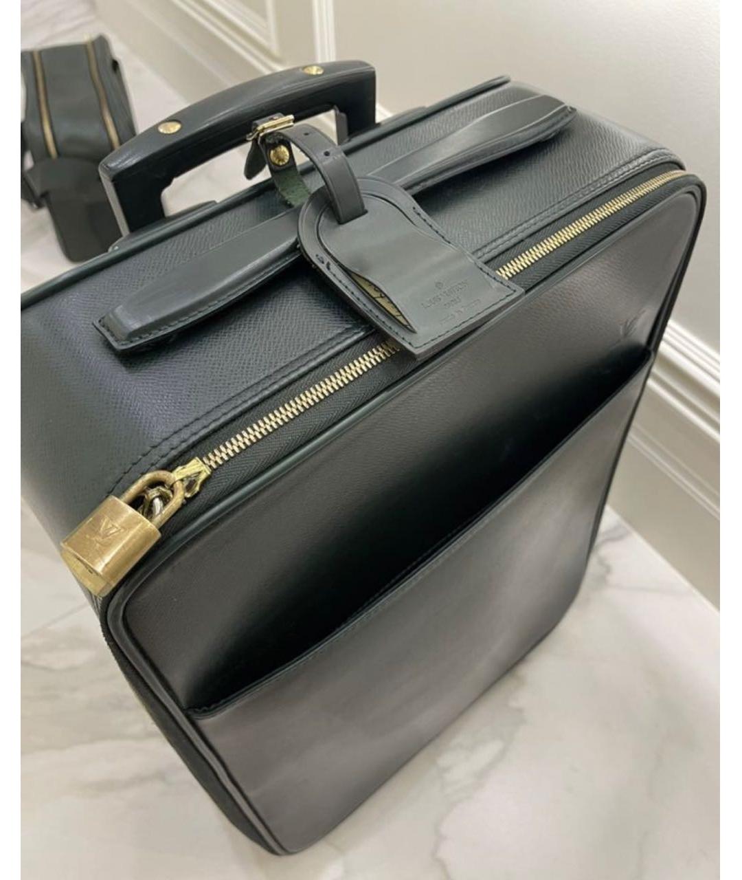 LOUIS VUITTON PRE-OWNED Зеленый кожаный чемодан, фото 3