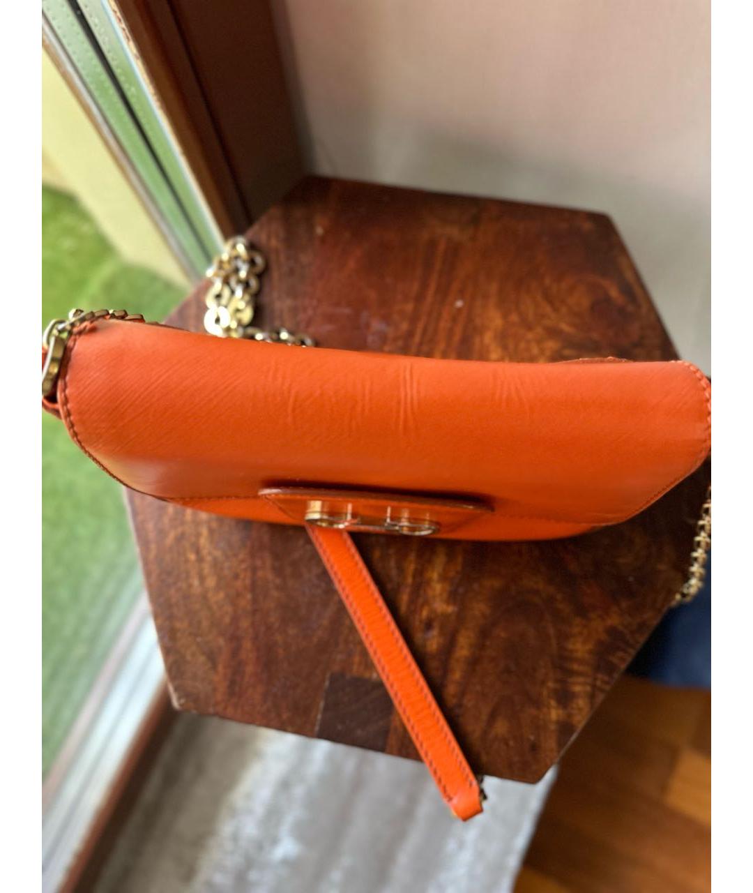 SALVATORE FERRAGAMO Оранжевая кожаная сумка через плечо, фото 4