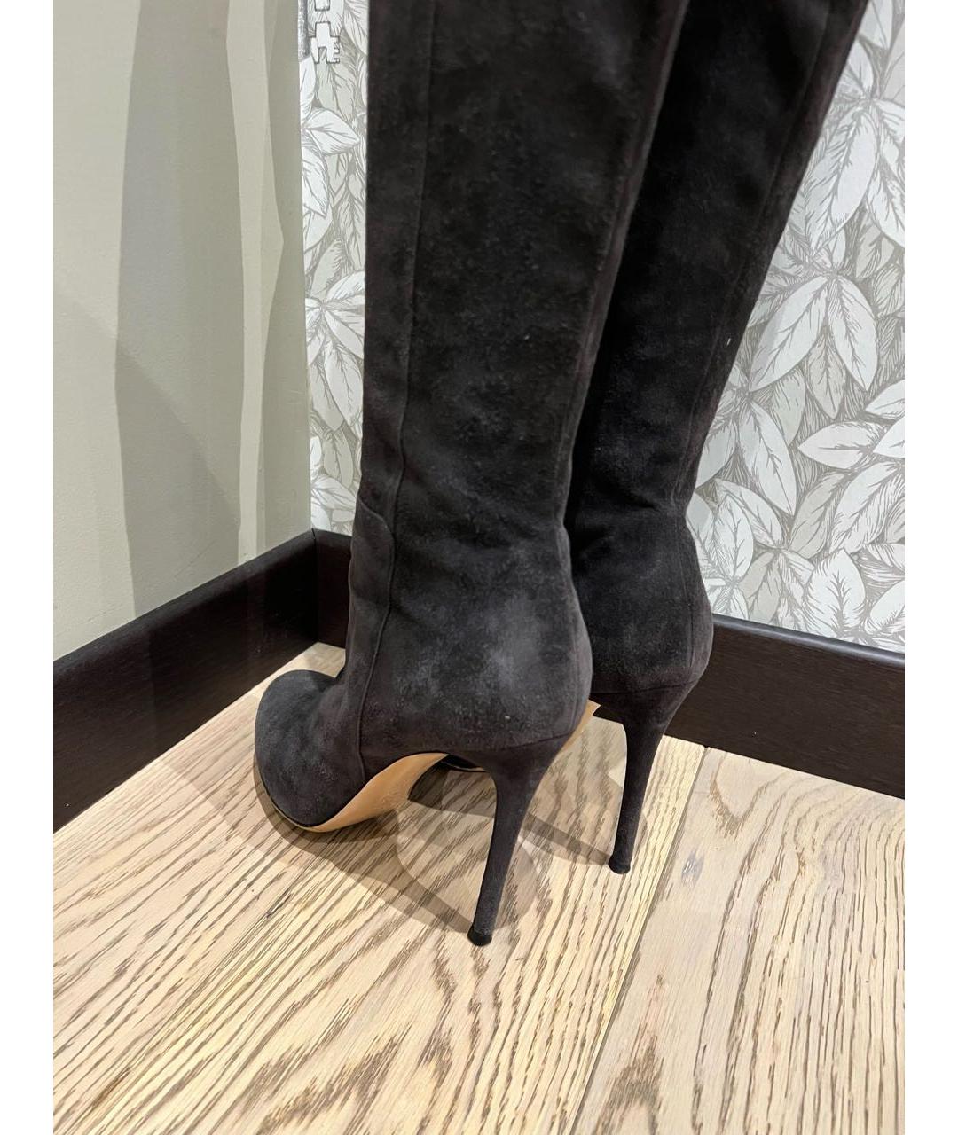 GIANVITO ROSSI Антрацитовые замшевые ботфорты, фото 7