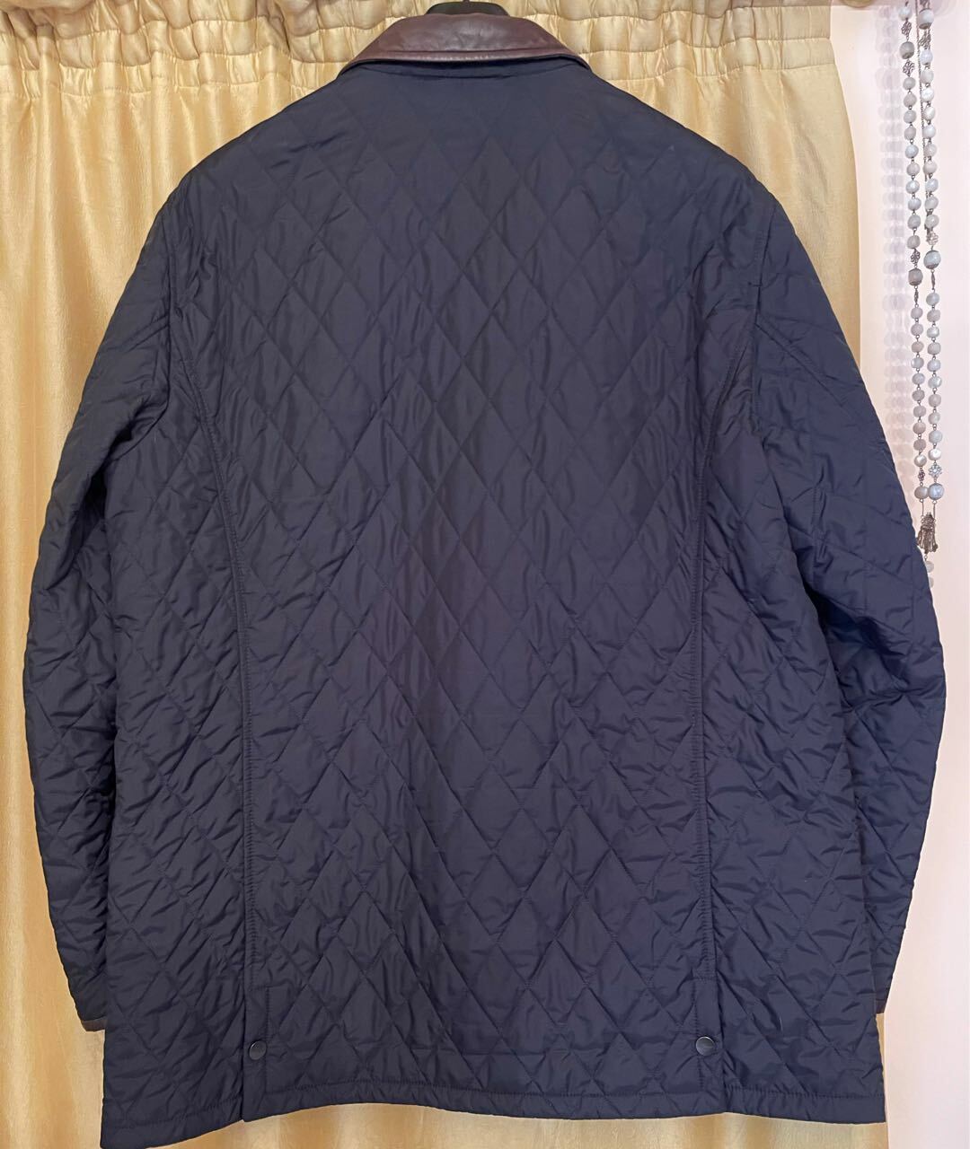 SALVATORE FERRAGAMO Черная полиэстеровая куртка, фото 2