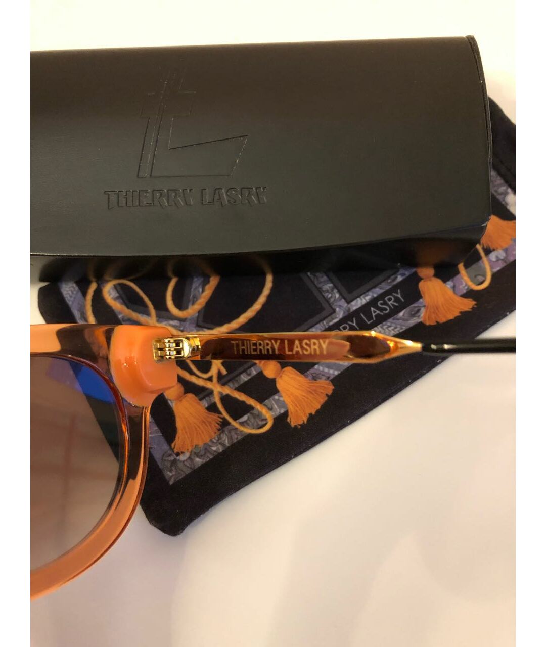 THIERRY LASRY Оранжевое пластиковые солнцезащитные очки, фото 5
