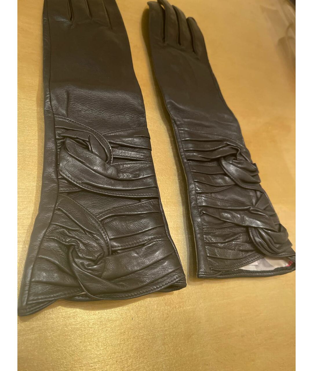 BURBERRY Черные кожаные перчатки, фото 3