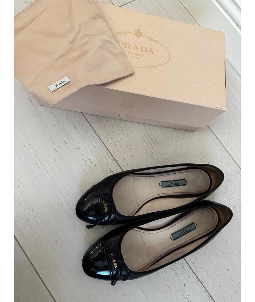 PRADA Черные кожаные балетки, фото 2