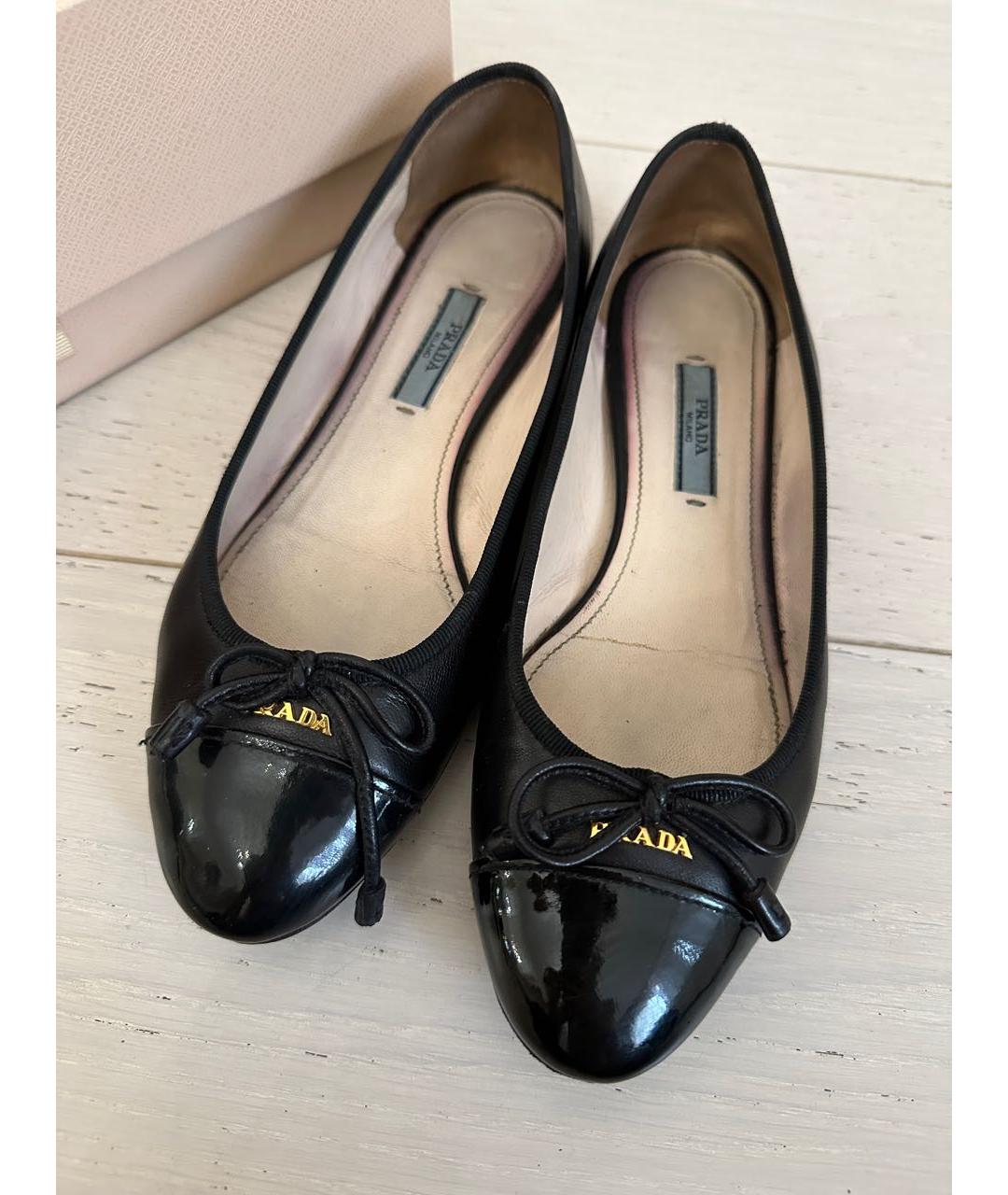 PRADA Черные кожаные балетки, фото 3