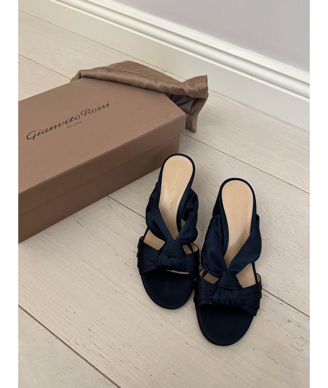 GIANVITO ROSSI Темно-синие текстильные босоножки, фото 2