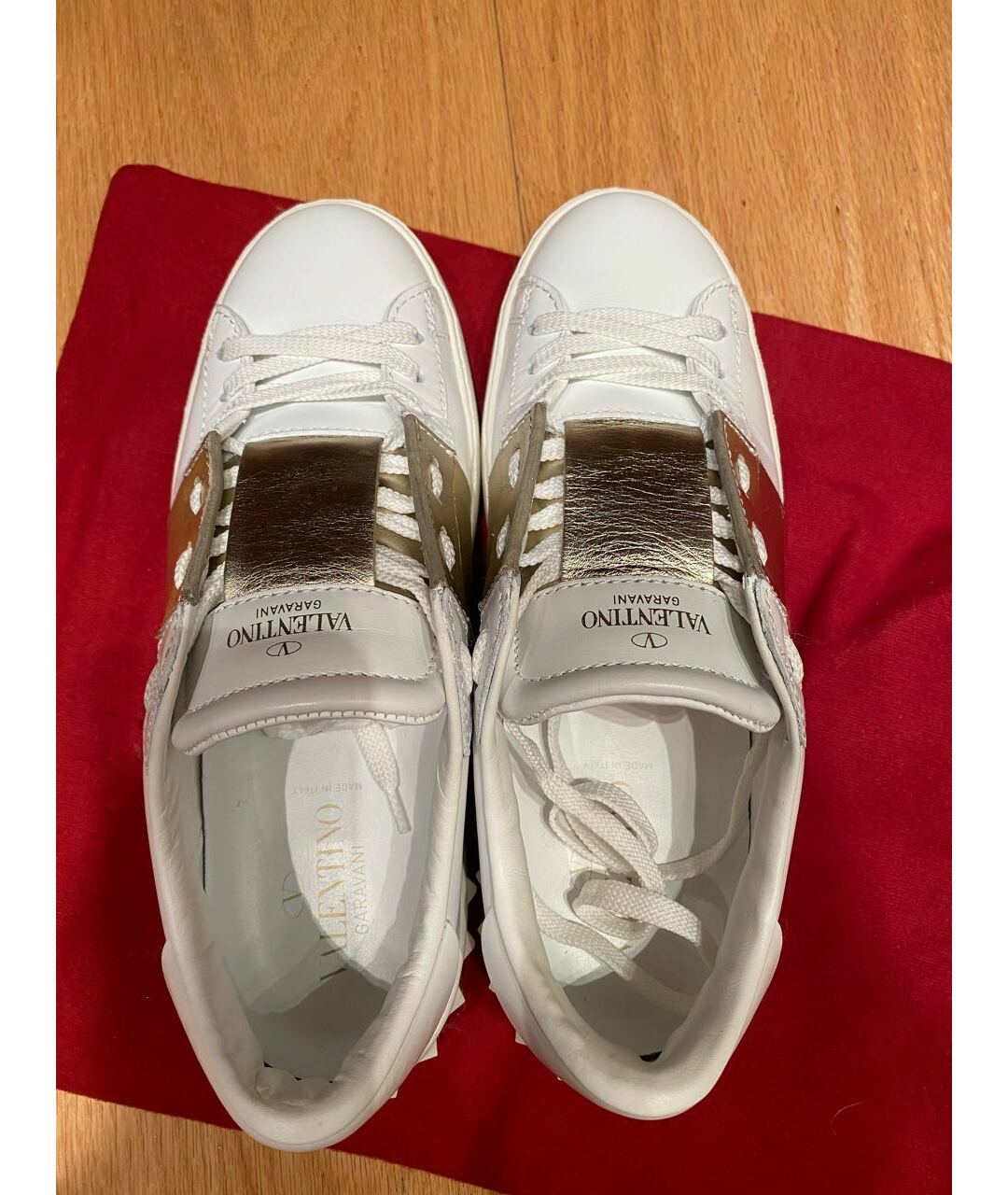 VALENTINO GARAVANI Белые кожаные кроссовки, фото 4