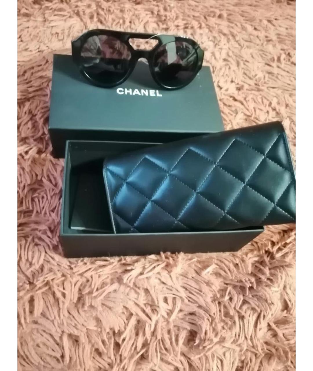 CHANEL PRE-OWNED Черные пластиковые солнцезащитные очки, фото 5