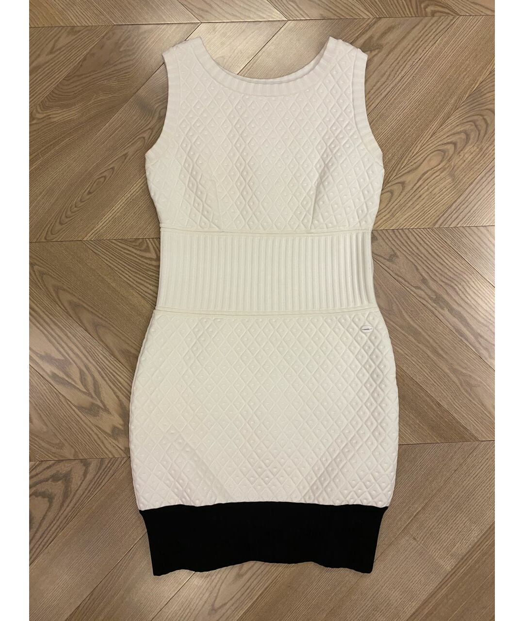 CHANEL PRE-OWNED Белое повседневное платье, фото 4