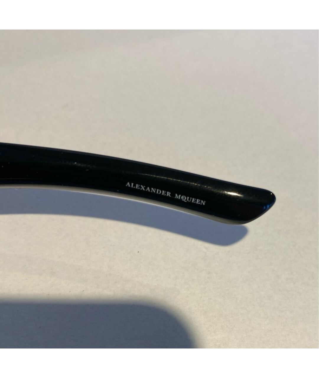 ALEXANDER MCQUEEN Черные пластиковые солнцезащитные очки, фото 3