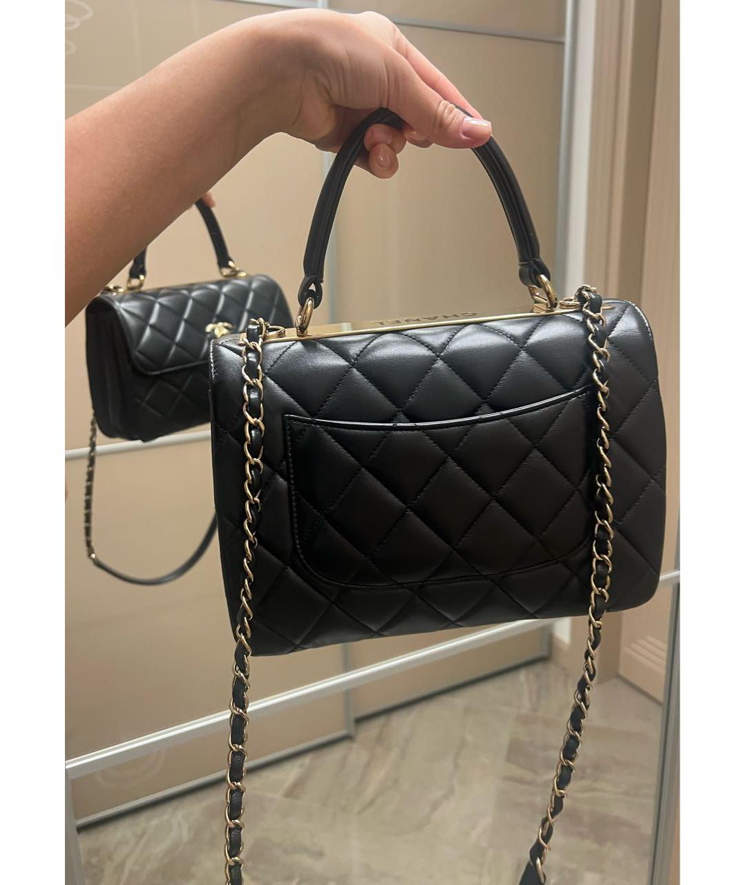 CHANEL Черная кожаная сумка с короткими ручками, фото 3