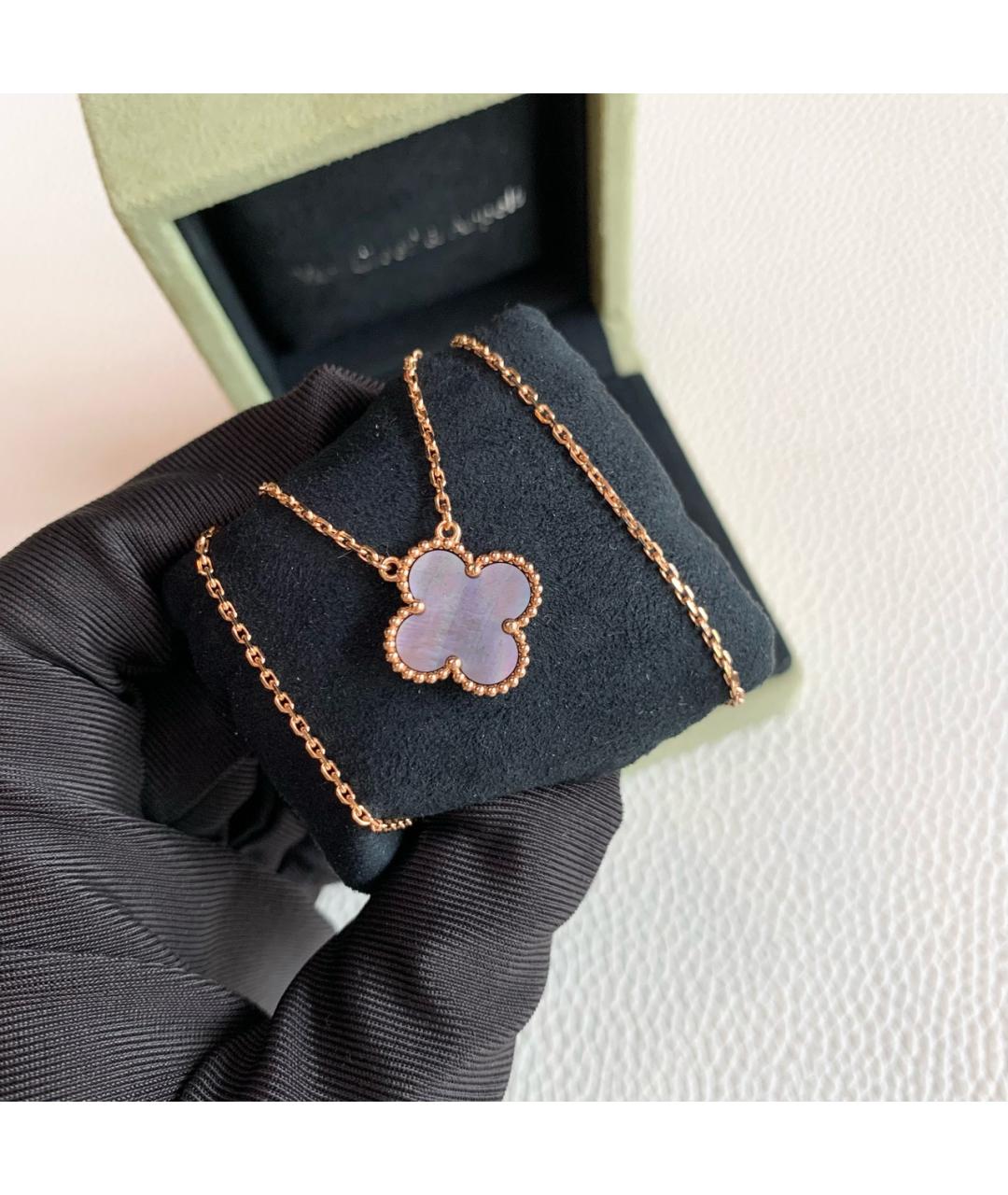 VAN CLEEF & ARPELS Серая подвеска из розового золота, фото 6