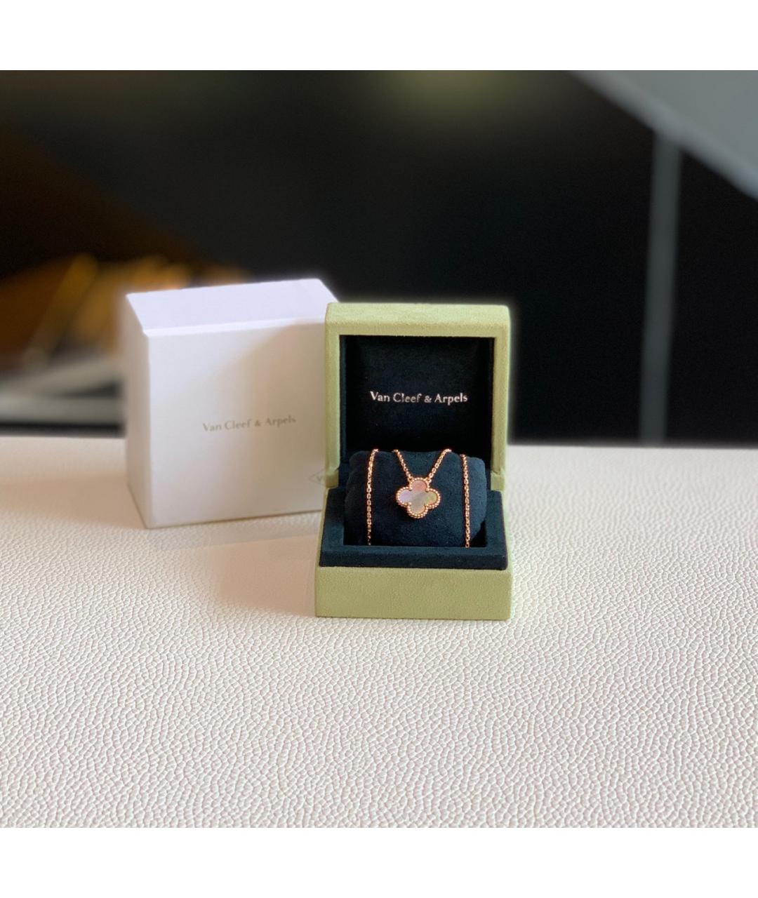VAN CLEEF & ARPELS Серая подвеска из розового золота, фото 4
