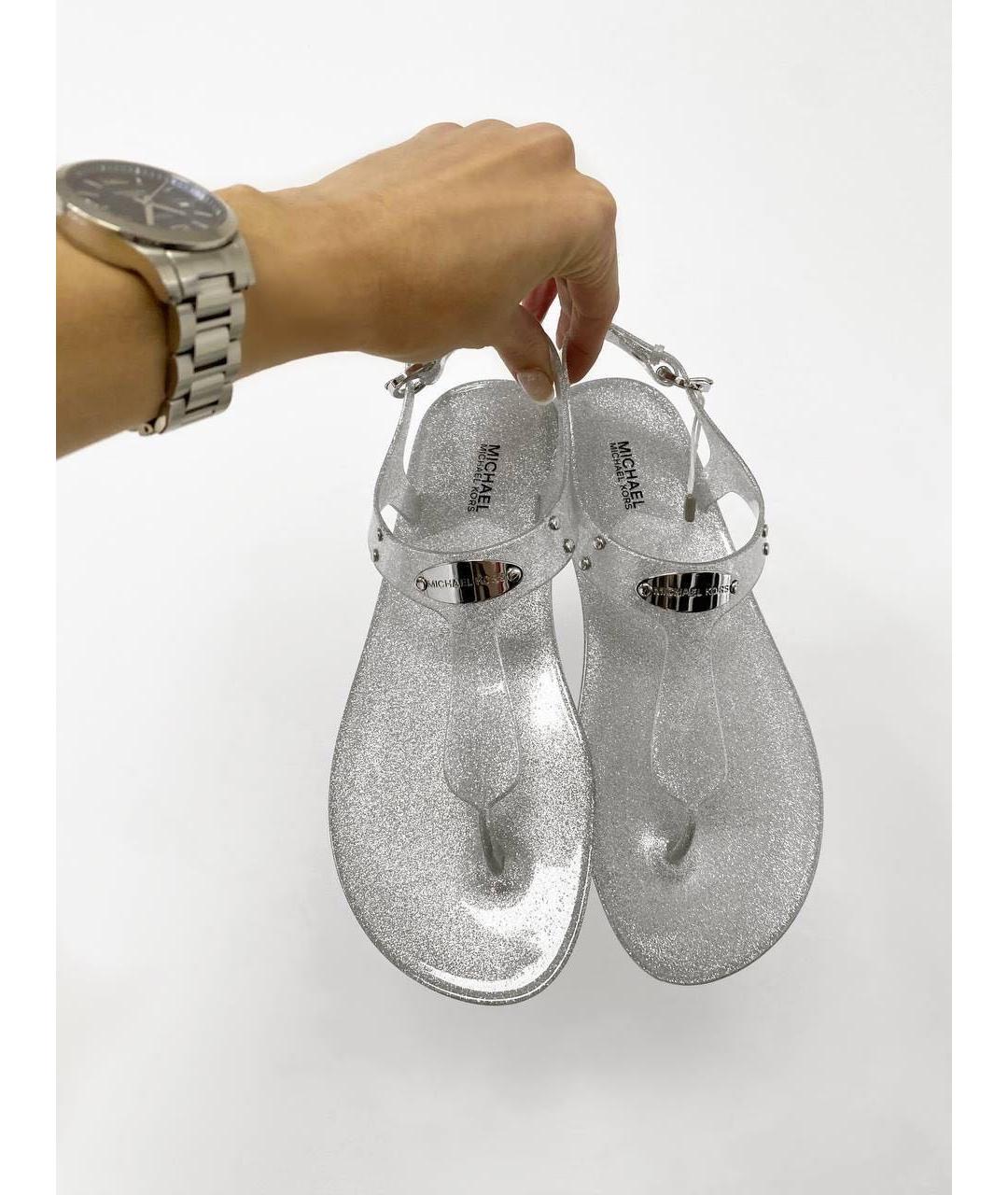 MICHAEL KORS Серебряные резиновые сандалии, фото 2