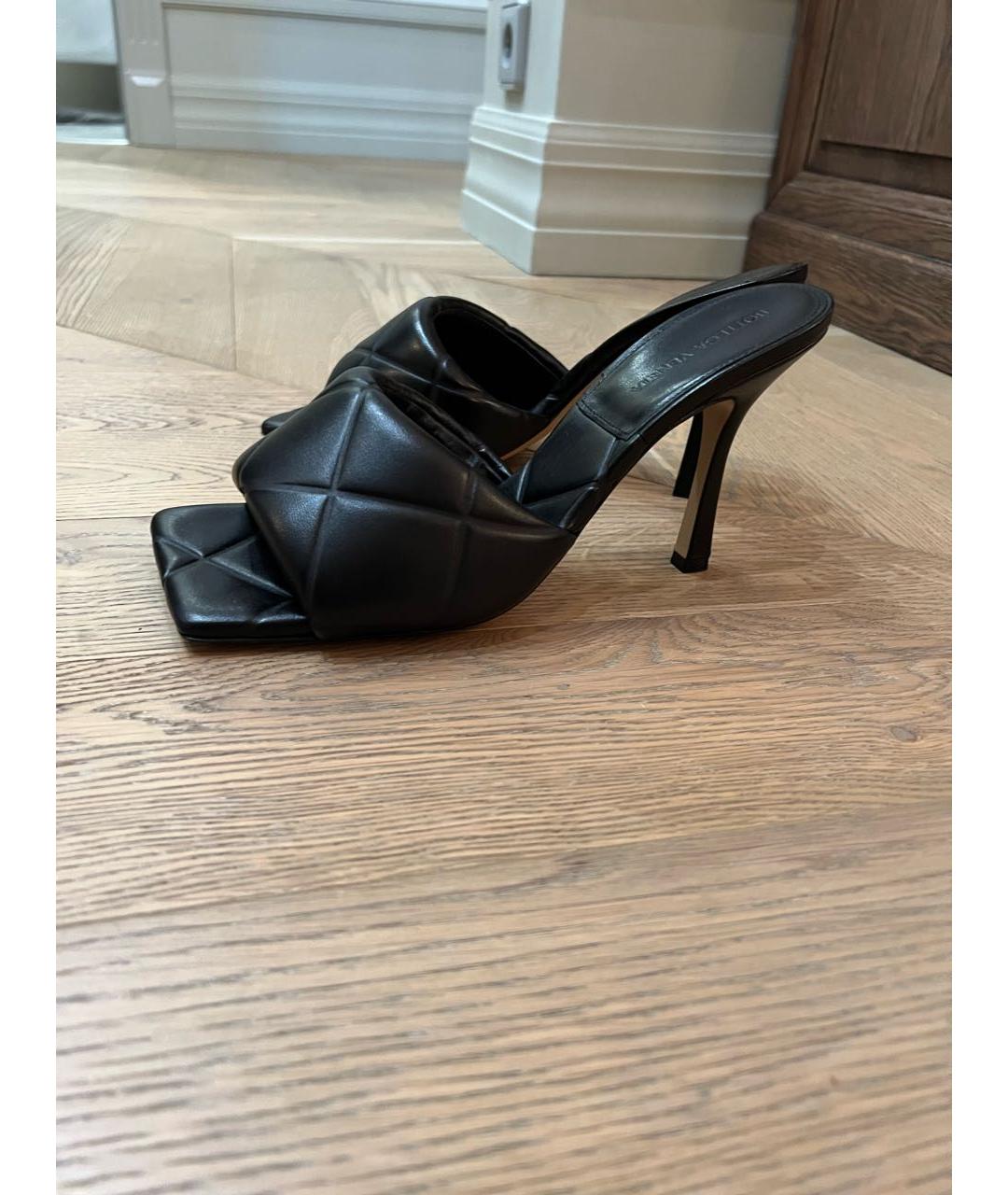 BOTTEGA VENETA Черные кожаные мюли, фото 7