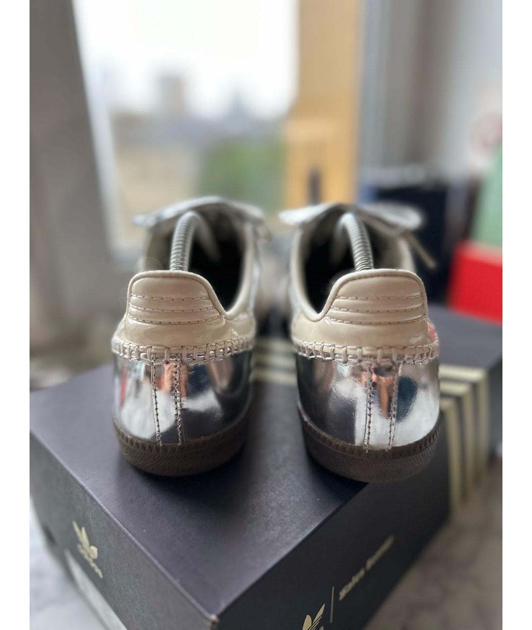 ADIDAS Серебряные низкие кроссовки / кеды из лакированной кожи, фото 4