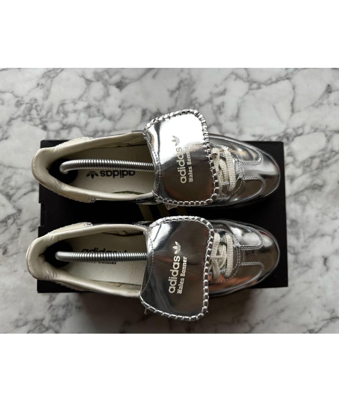 ADIDAS Серебряные низкие кроссовки / кеды из лакированной кожи, фото 3