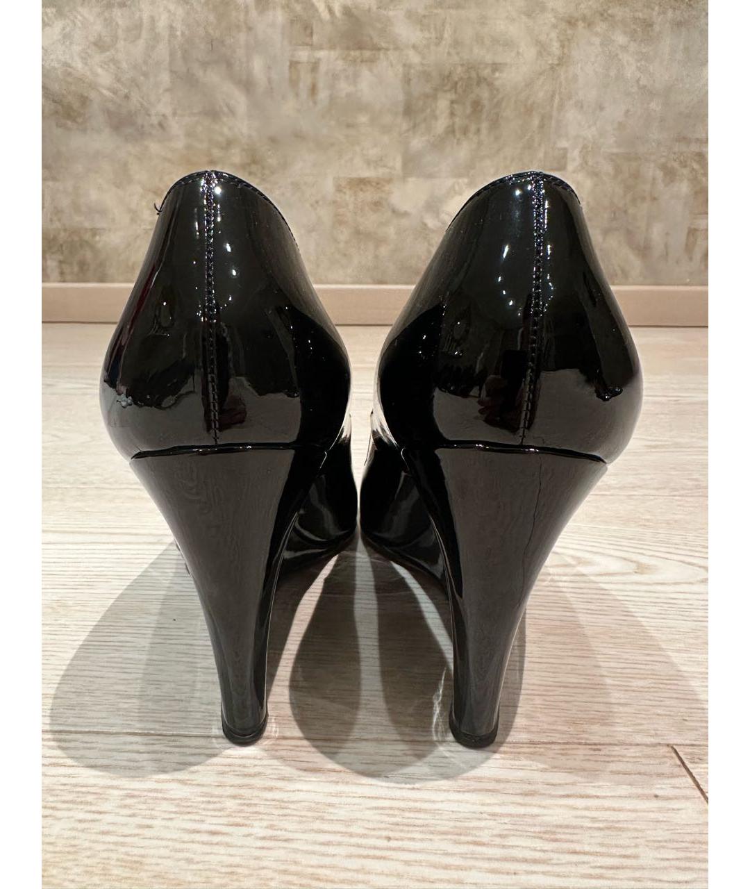 CHRISTIAN LOUBOUTIN Черные туфли из лакированной кожи, фото 4