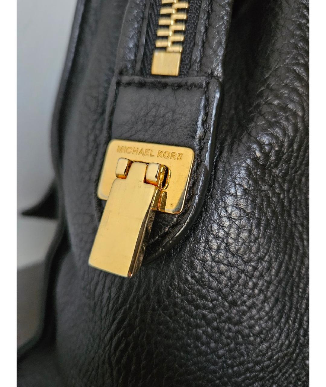 MICHAEL KORS Черная кожаная сумка с короткими ручками, фото 7