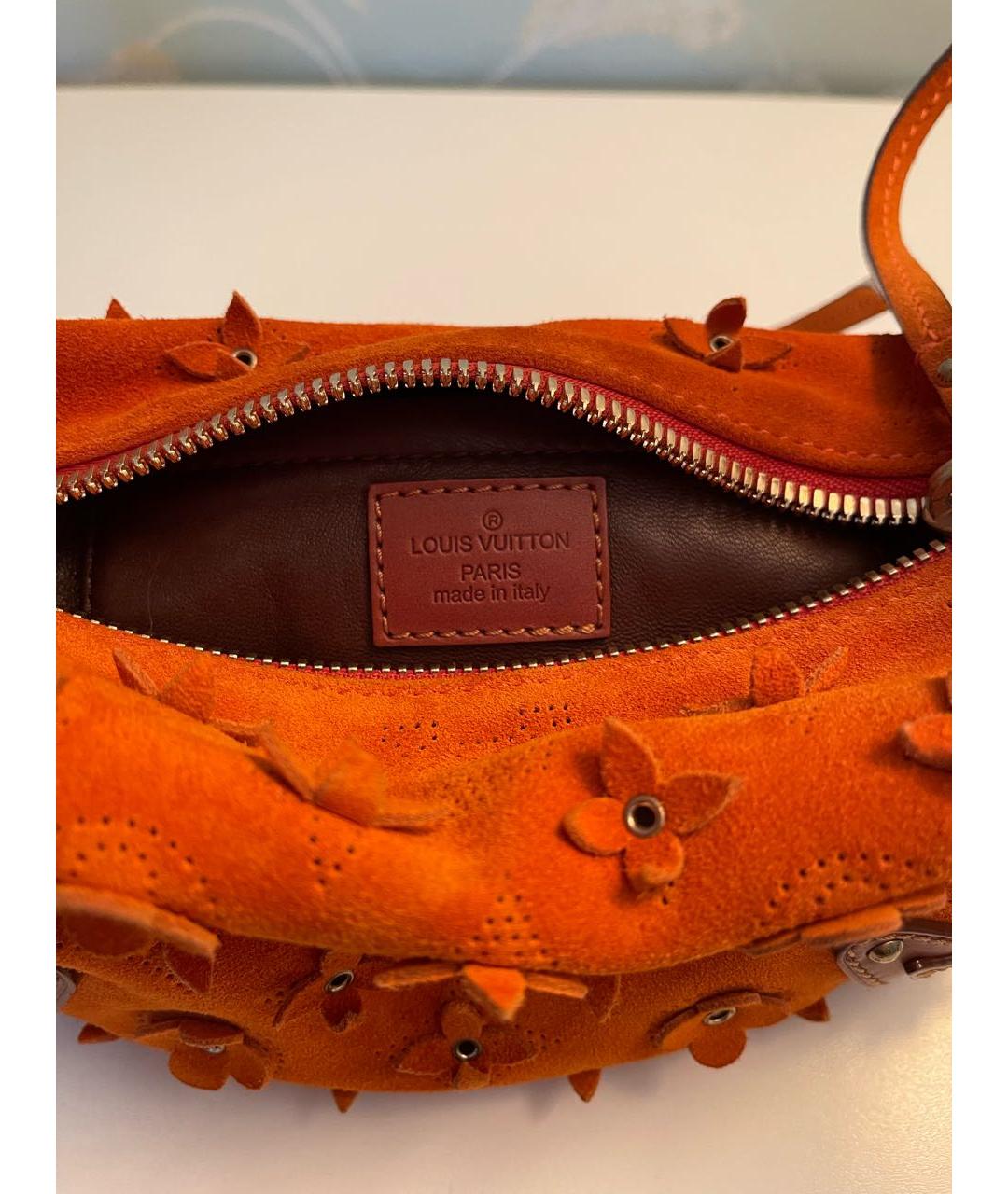 LOUIS VUITTON PRE-OWNED Оранжевая замшевая сумка с короткими ручками, фото 6
