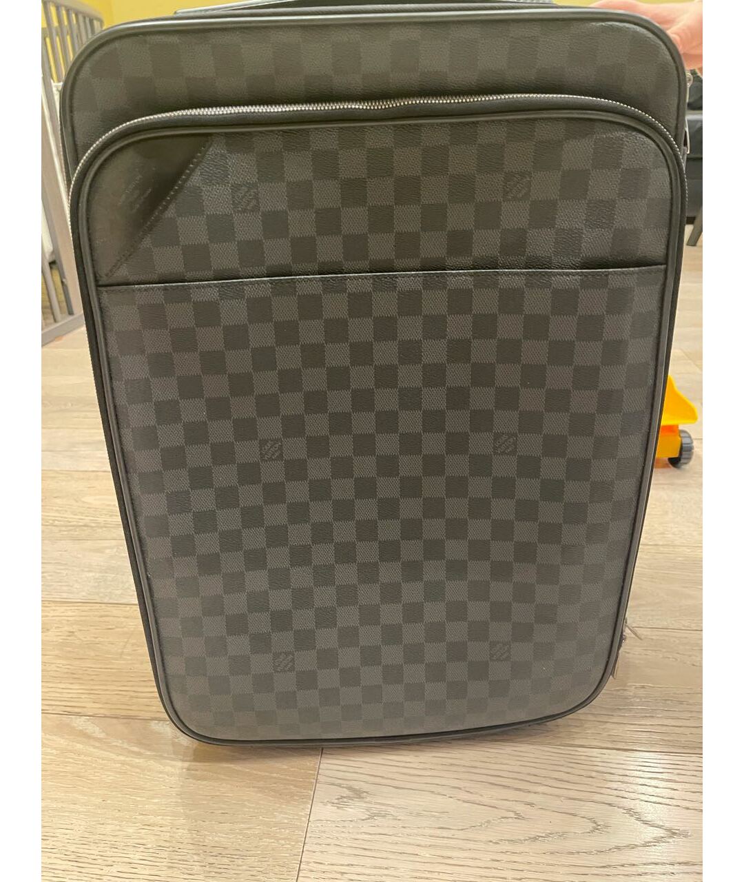 LOUIS VUITTON PRE-OWNED Серый кожаный чемодан, фото 5