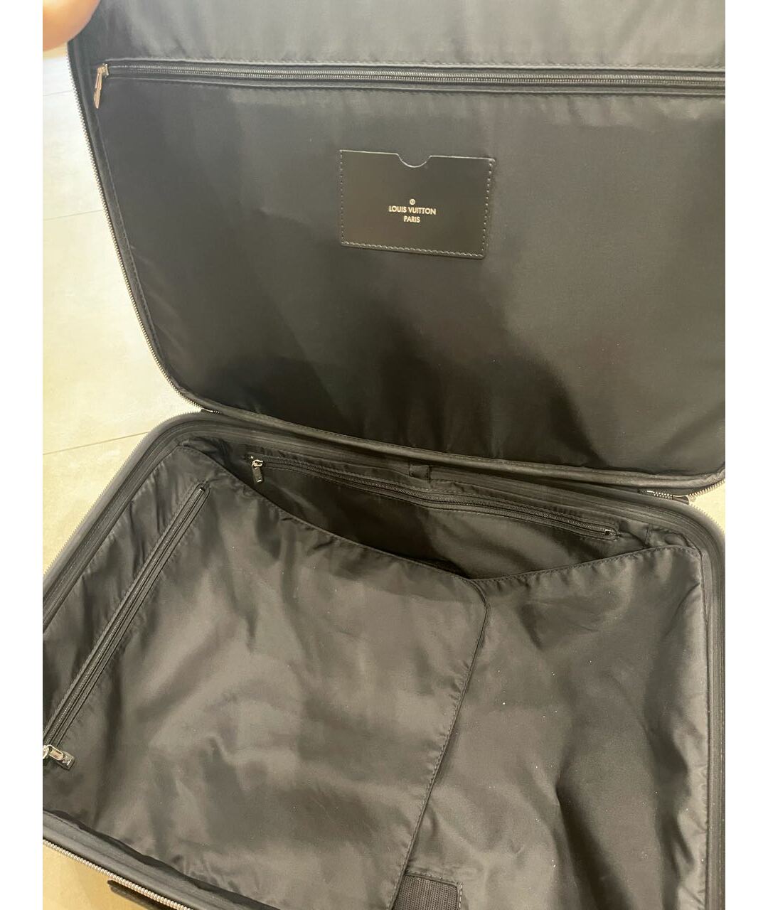 LOUIS VUITTON PRE-OWNED Серый кожаный чемодан, фото 4
