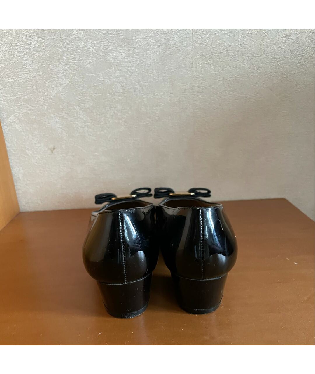 SALVATORE FERRAGAMO Черные туфли из лакированной кожи, фото 4