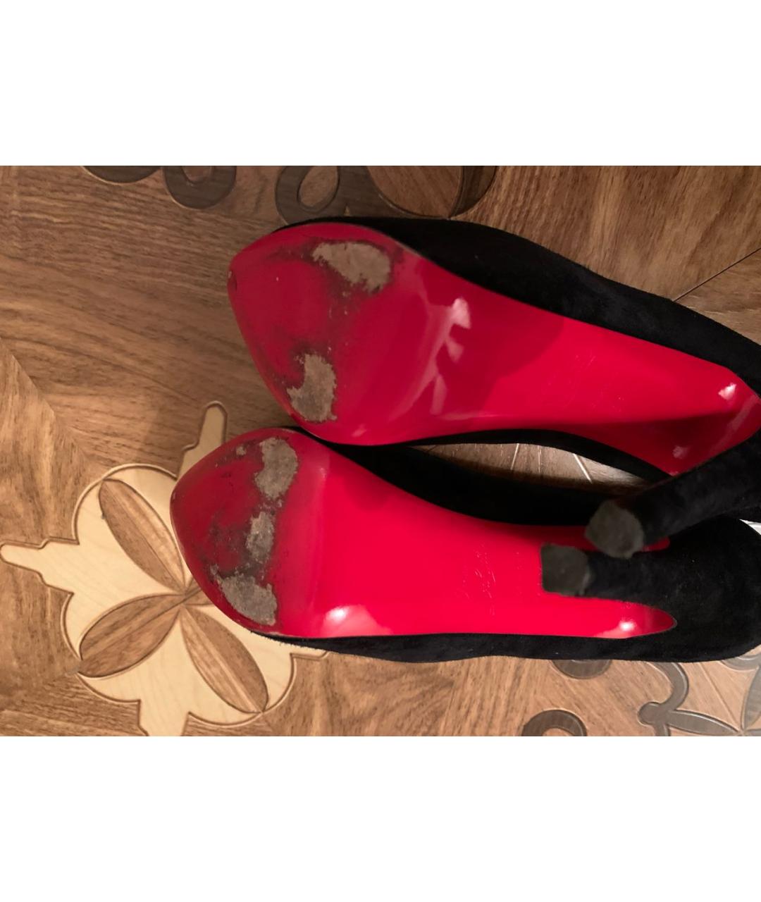 CHRISTIAN LOUBOUTIN Черные замшевые туфли, фото 4