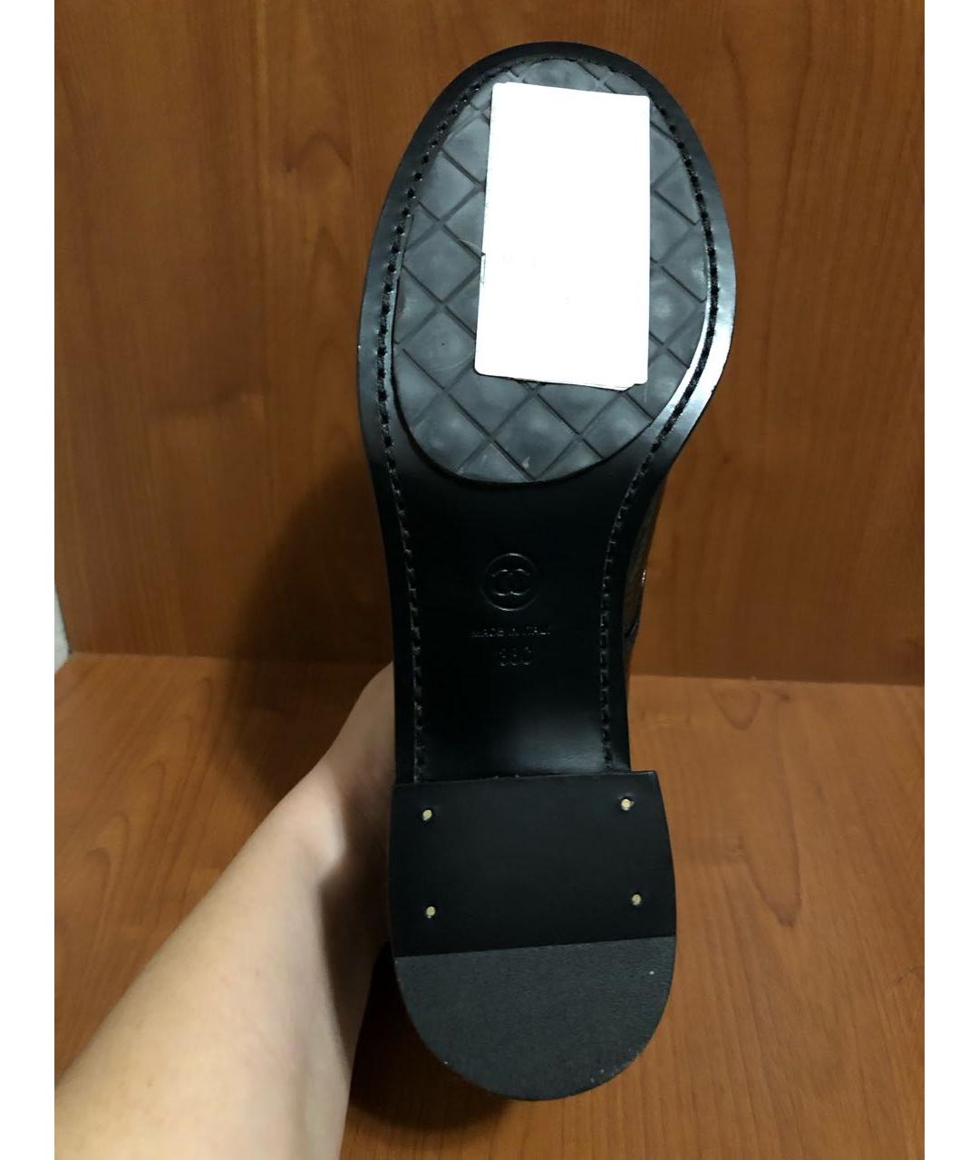 CHANEL Черные ботинки из лакированной кожи, фото 4
