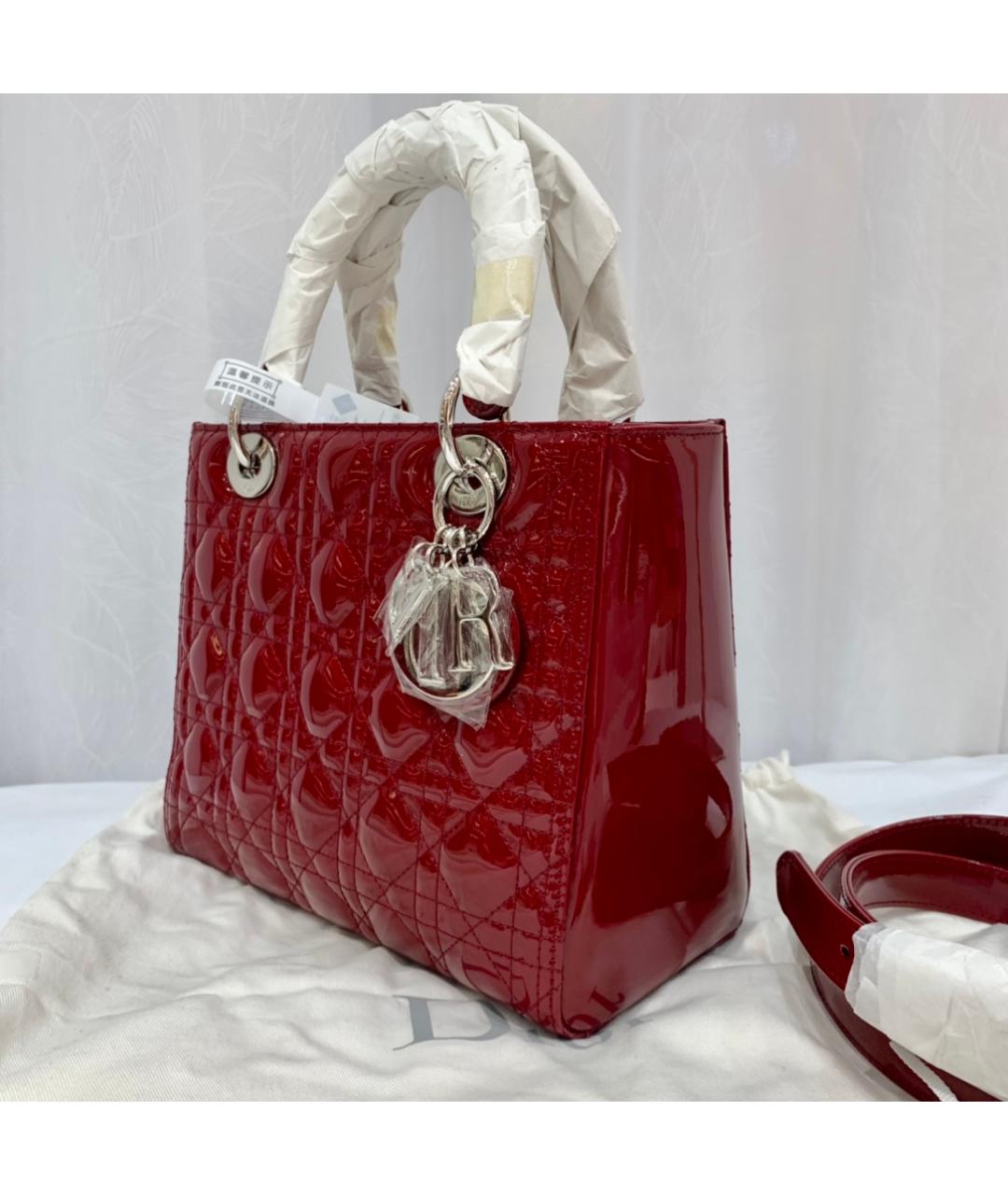 CHRISTIAN DIOR Красная сумка через плечо из лакированной кожи, фото 5