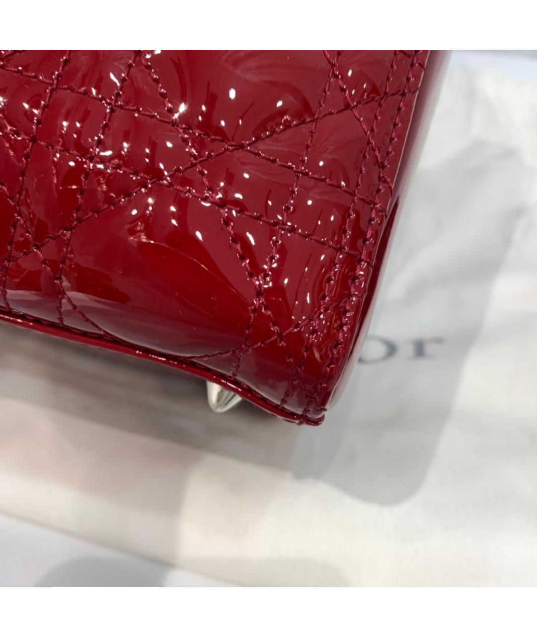 CHRISTIAN DIOR Красная сумка через плечо из лакированной кожи, фото 8