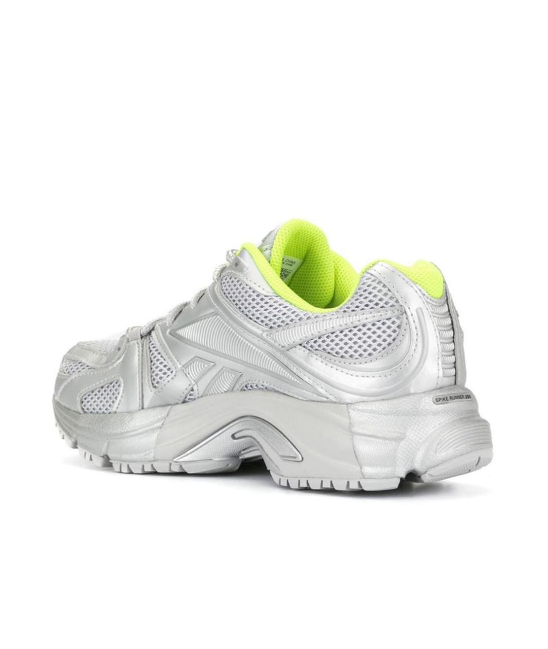 Spike runner on sale