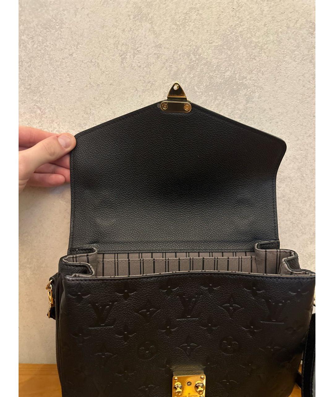 LOUIS VUITTON Черная кожаная сумка через плечо, фото 6