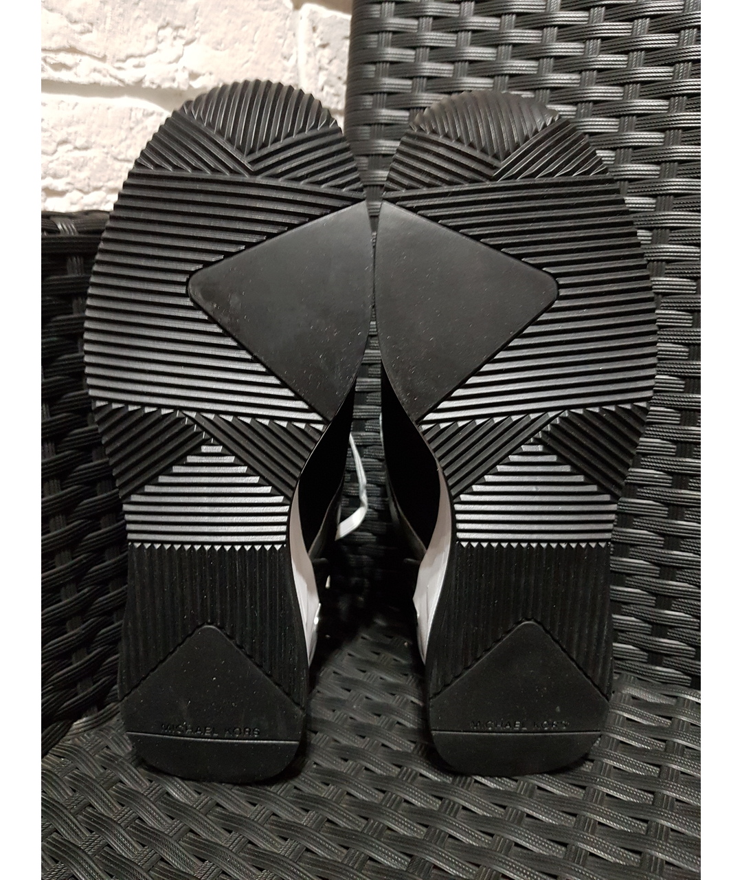 MICHAEL KORS Черные кожаные кроссовки, фото 5