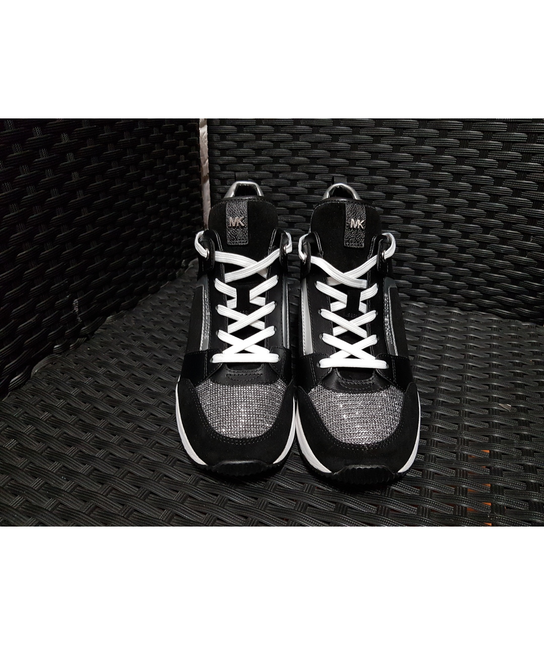 MICHAEL KORS Черные кожаные кроссовки, фото 2