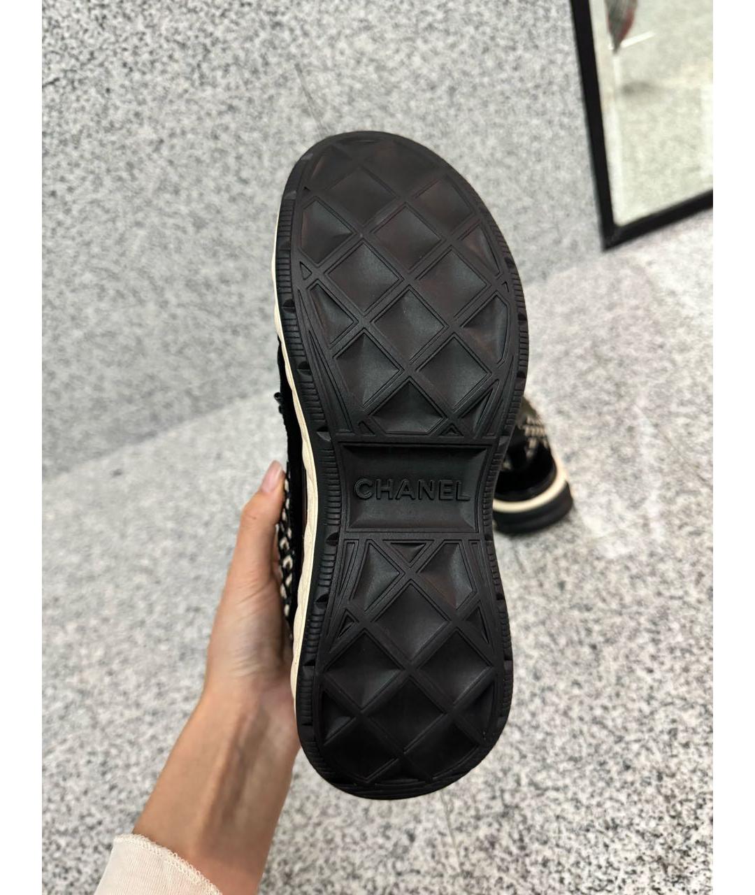 CHANEL PRE-OWNED Черные замшевые кроссовки, фото 6