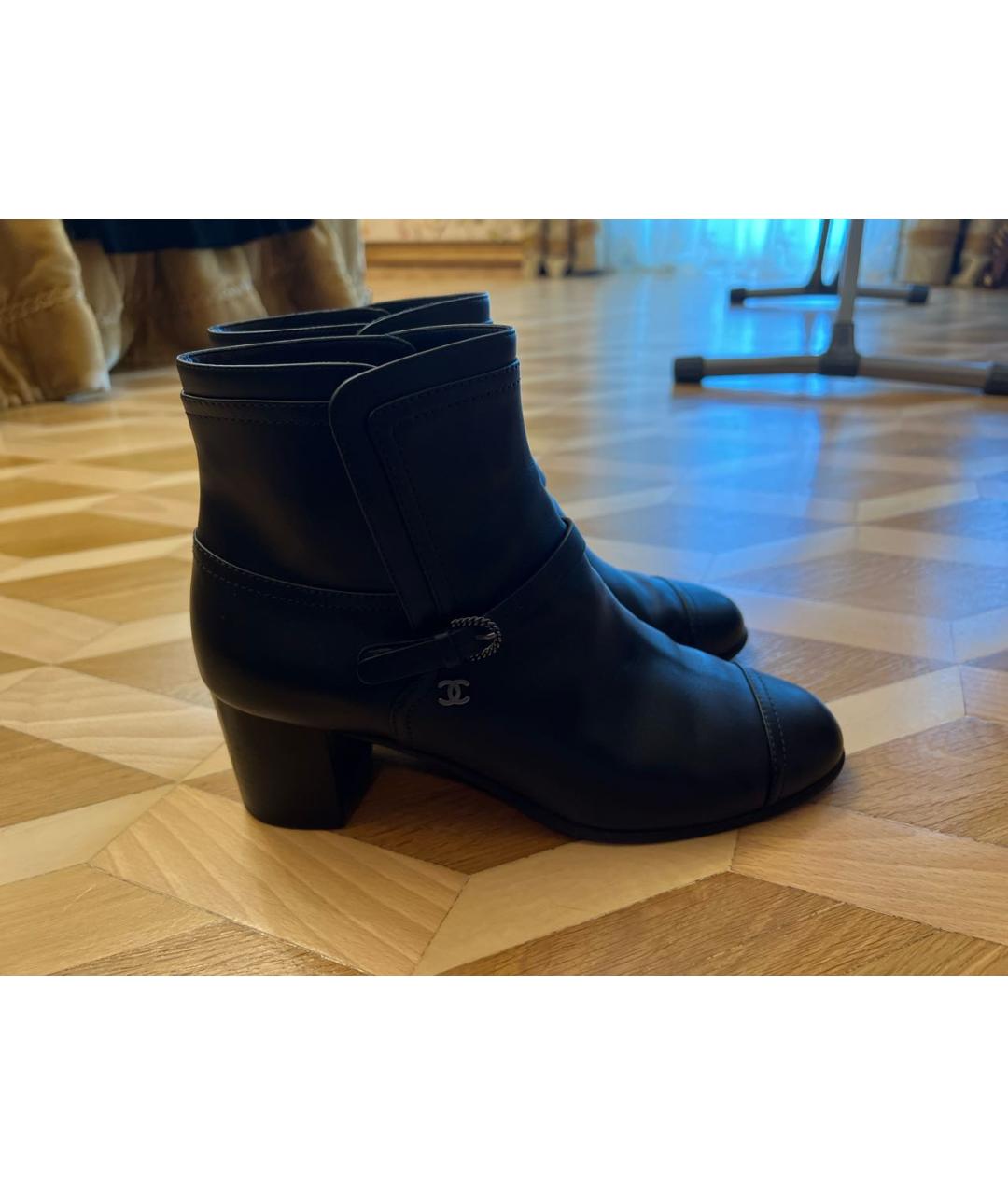 CHANEL PRE-OWNED Черные кожаные ботинки, фото 9