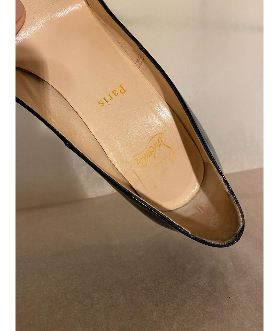 CHRISTIAN LOUBOUTIN Черные туфли из лакированной кожи, фото 6