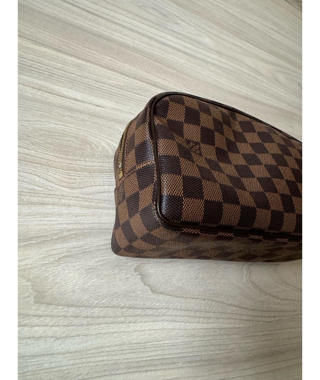 LOUIS VUITTON Коричневая косметичка, фото 7