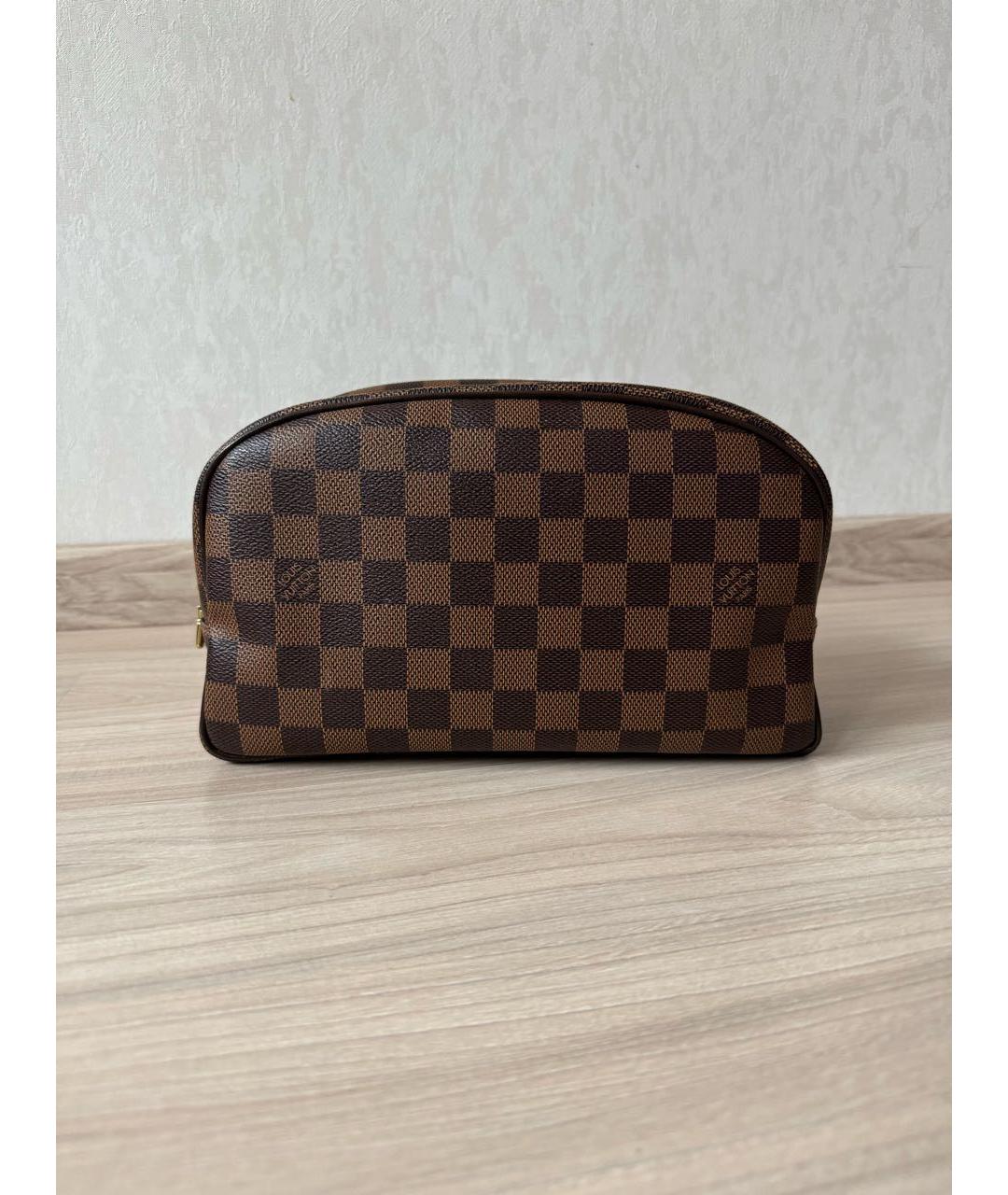 LOUIS VUITTON Коричневая косметичка, фото 9