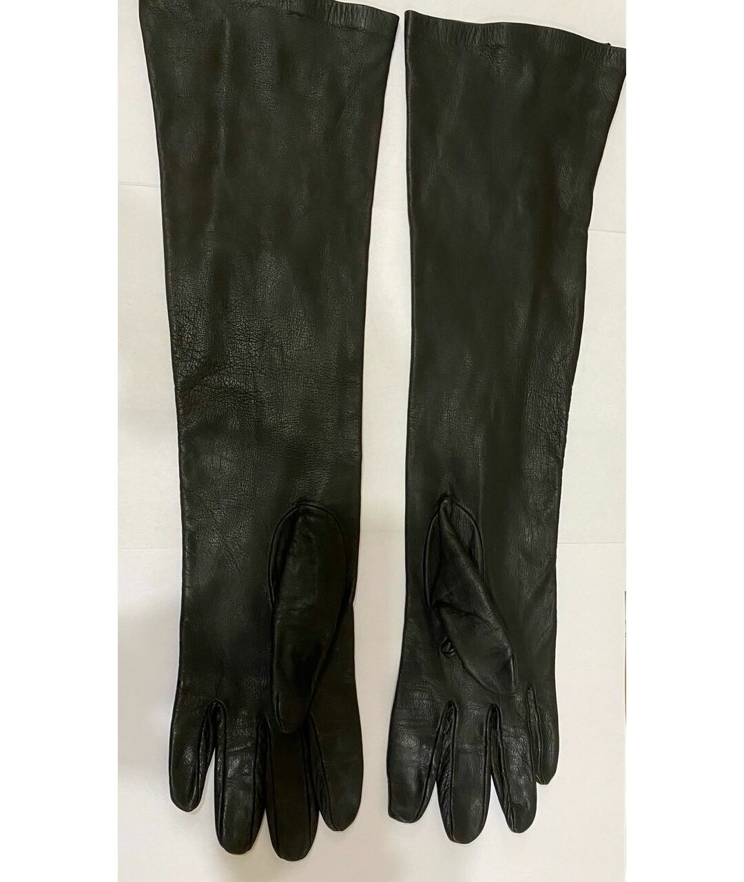 PINKO Черные кожаные перчатки, фото 2