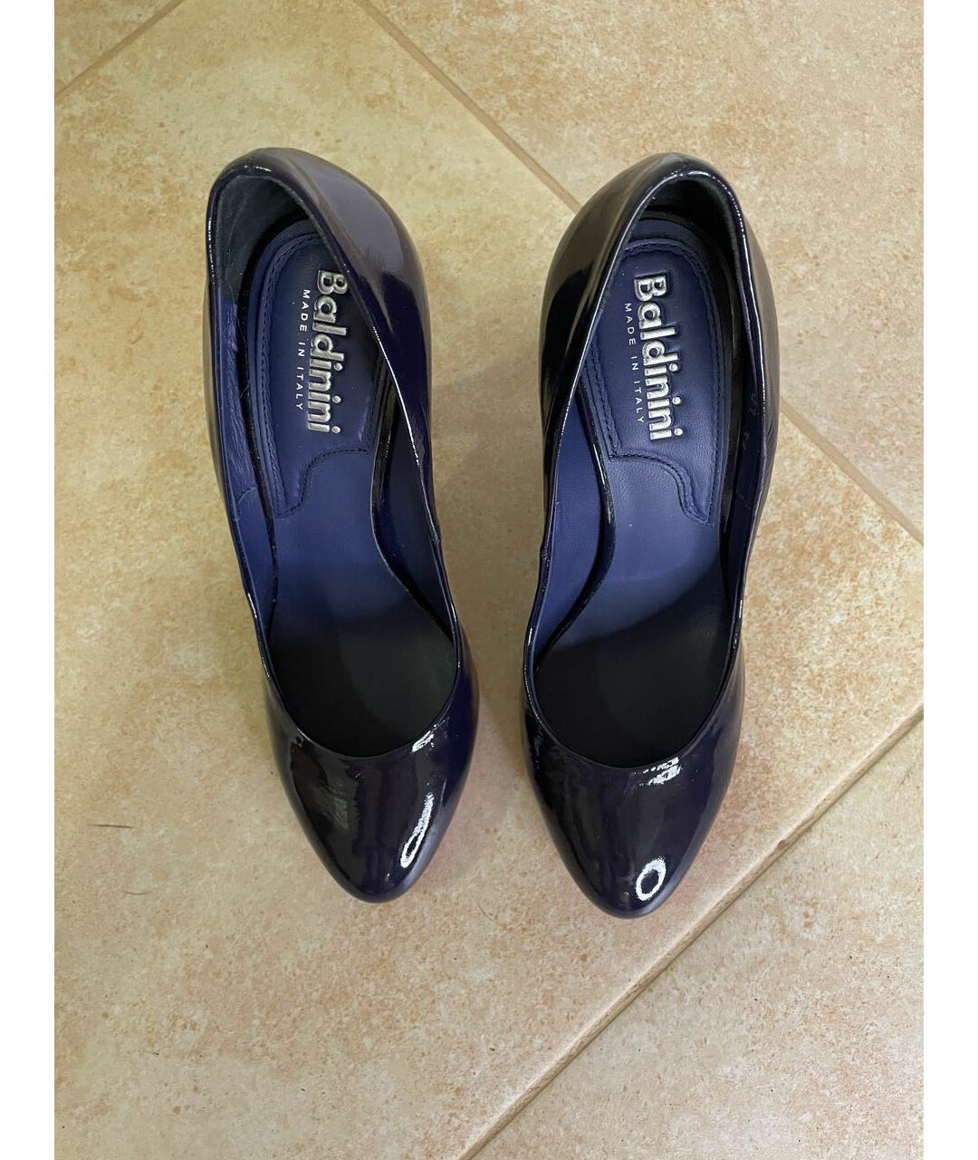 BALDININI Темно-синие туфли из лакированной кожи, фото 3