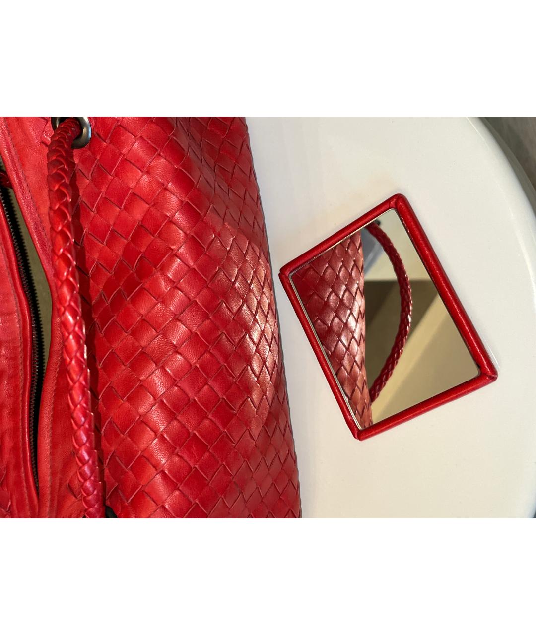 BOTTEGA VENETA Красная кожаная сумка с короткими ручками, фото 8
