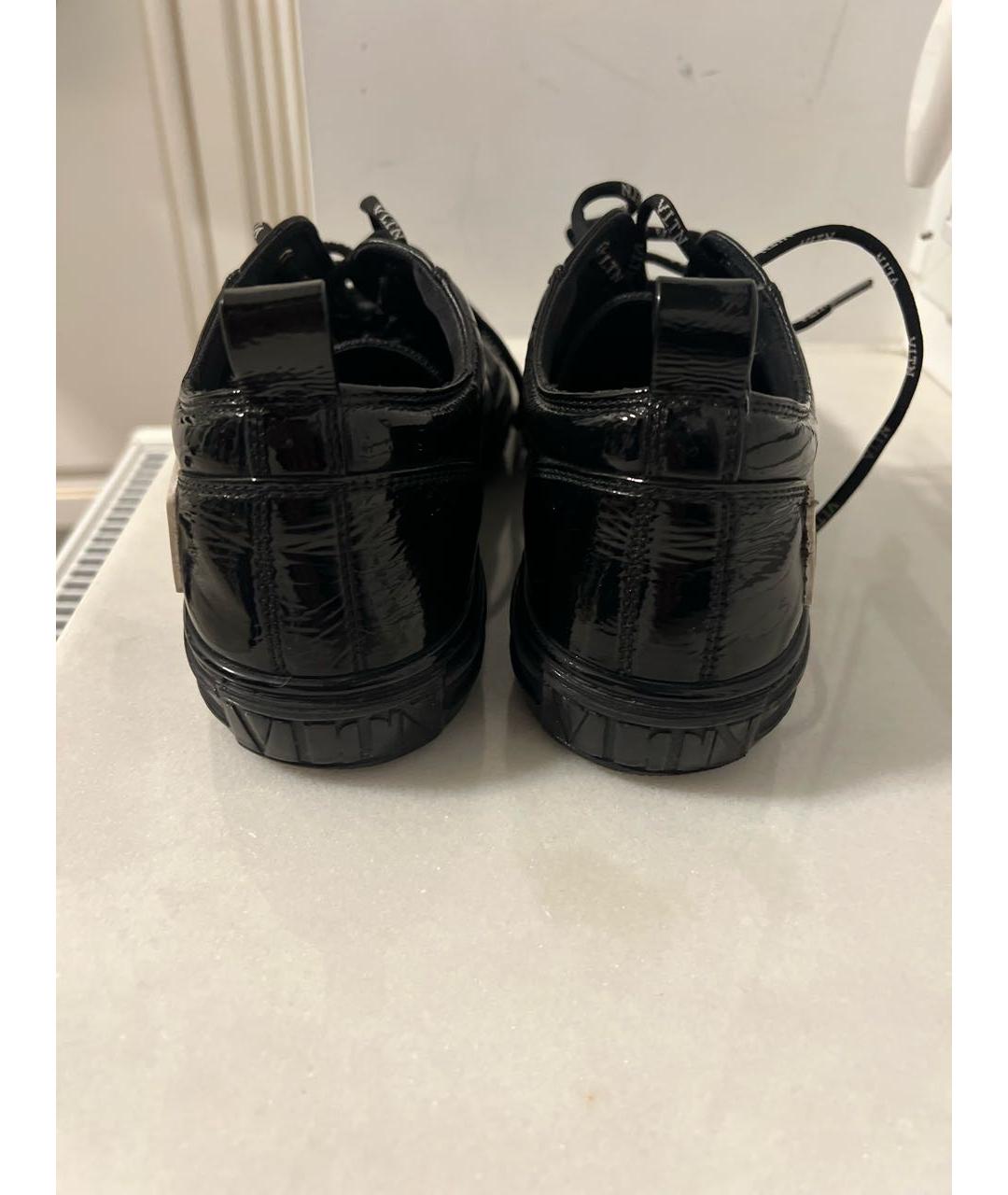 VALENTINO Черные кроссовки из лакированной кожи, фото 3